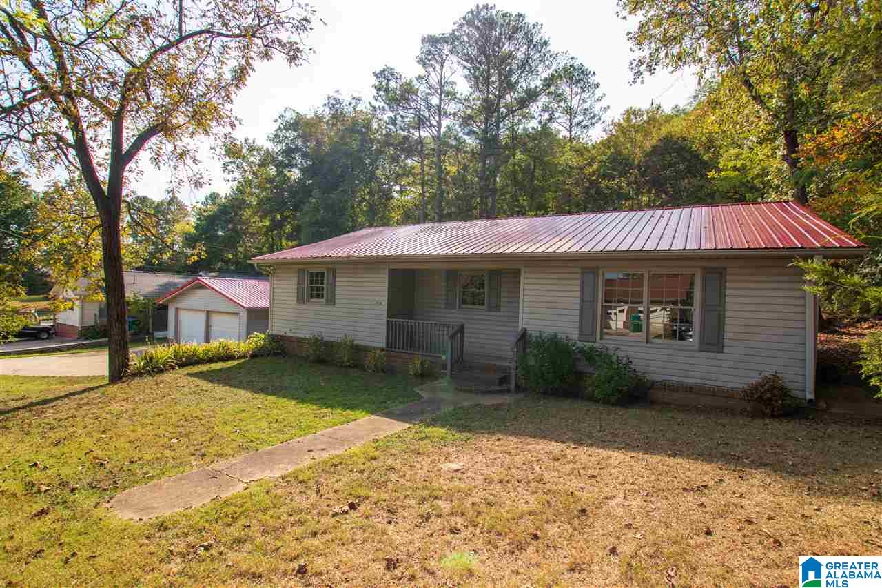 938 Cotton Avenue Oneonta, AL 35121 - Photo 1 of 50