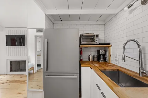 $240,000 | 1000 West 26th Street, Unit 208, Austin, TX 78705