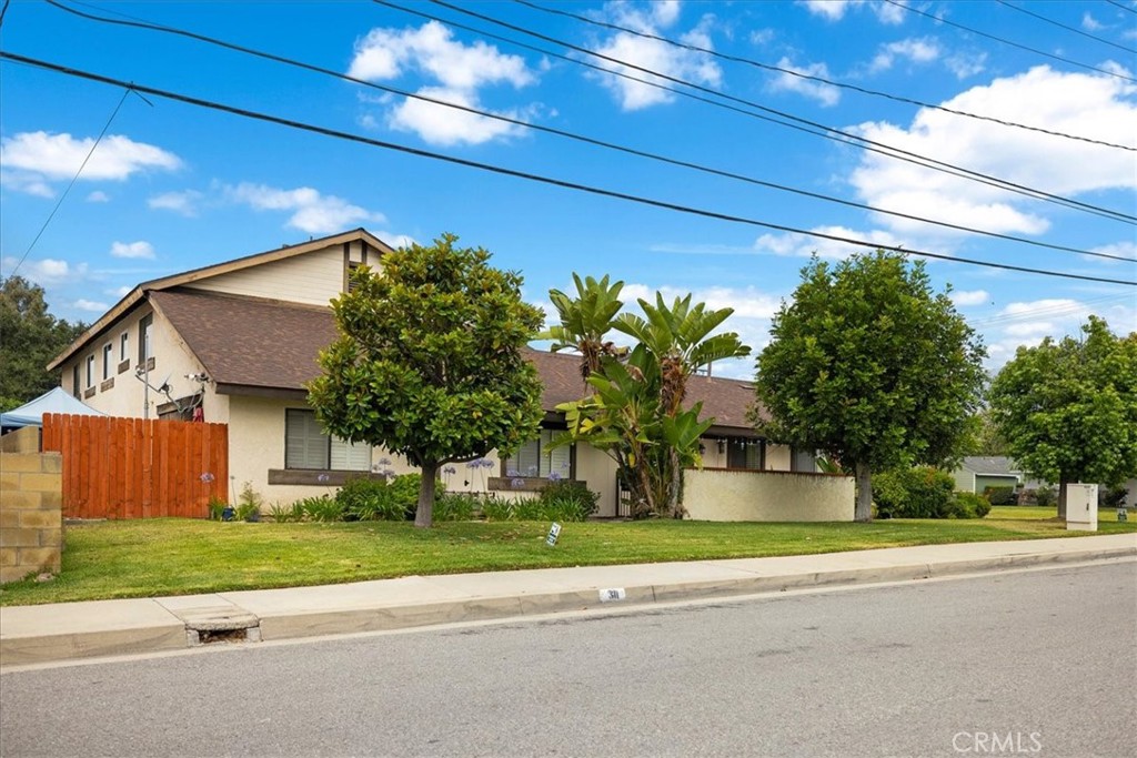 424 East Ada Avenue Glendora, CA 91741 - Photo 5 of 41