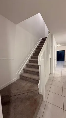 $2,850 | 947 Northeast 211th Street, Unit 947, Miami, FL 33179