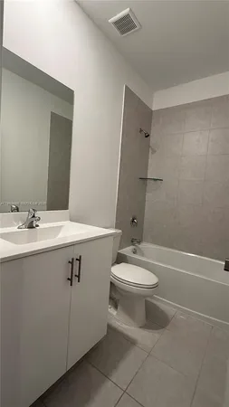 $2,775 | 947 Northeast 211th Street, Unit 947, Miami, FL 33179