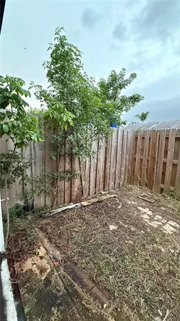 $2,775 | 947 Northeast 211th Street, Unit 947, Miami, FL 33179