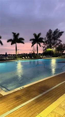 $2,775 | 947 Northeast 211th Street, Unit 947, Miami, FL 33179