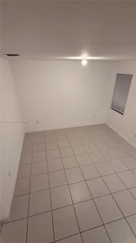 $2,850 | 947 Northeast 211th Street, Unit 947, Miami, FL 33179