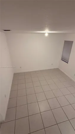 $2,775 | 947 Northeast 211th Street, Unit 947, Miami, FL 33179