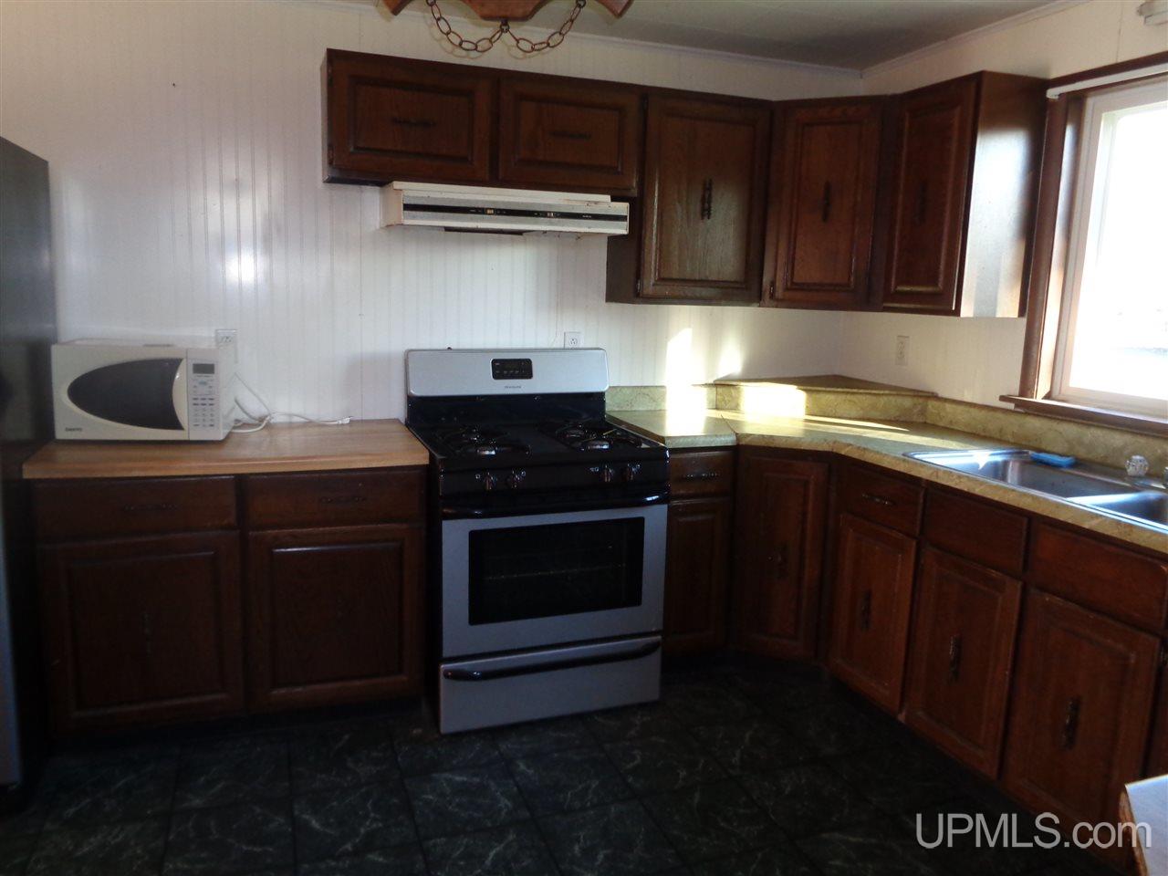 324 Greenland Road Ontonagon, MI 49953 - Photo 8 of 13