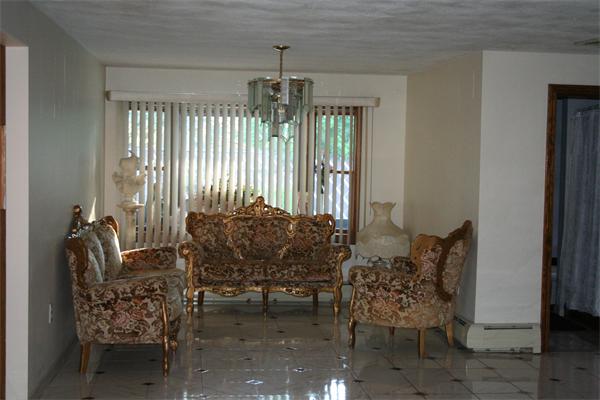6 Dublin Road Peabody, MA 01960 - Photo 3 of 15 Gallery Image 3