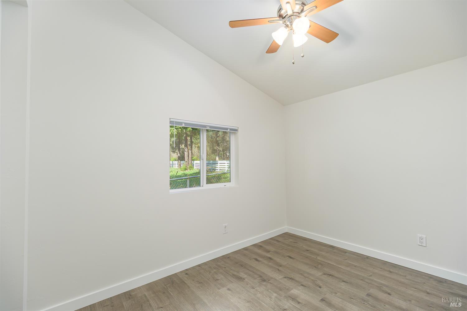 3995 Roblar Road Petaluma, CA 94952 - Photo 14 of 25