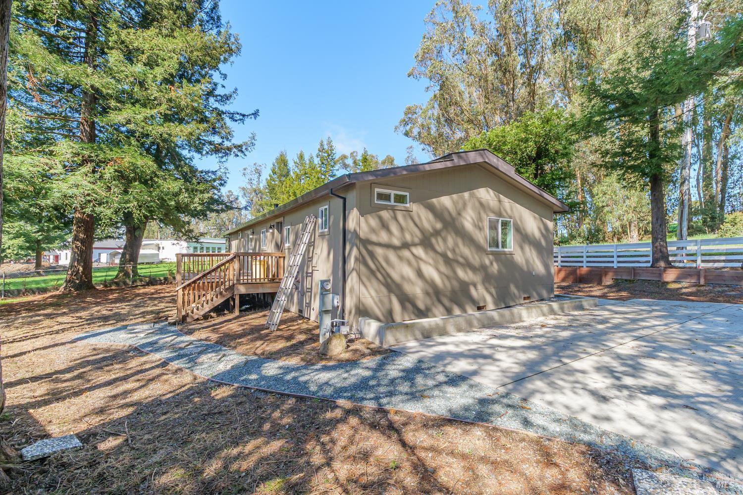 3995 Roblar Road Petaluma, CA 94952 - Photo 21 of 25
