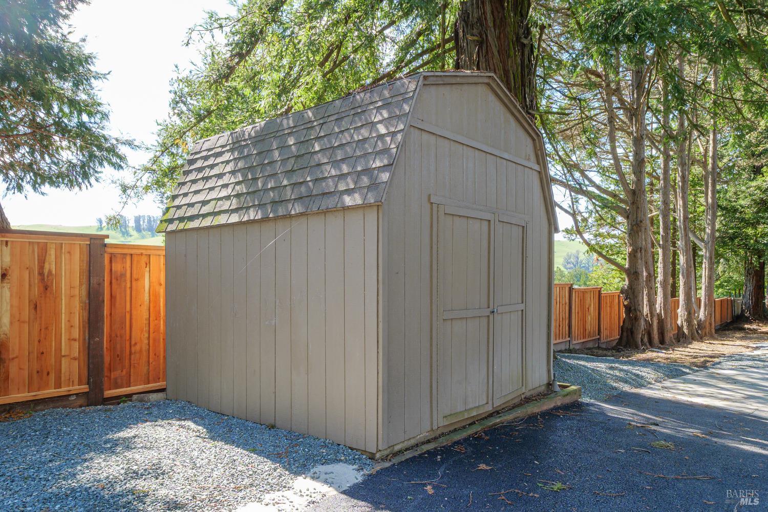 3995 Roblar Road Petaluma, CA 94952 - Photo 24 of 25