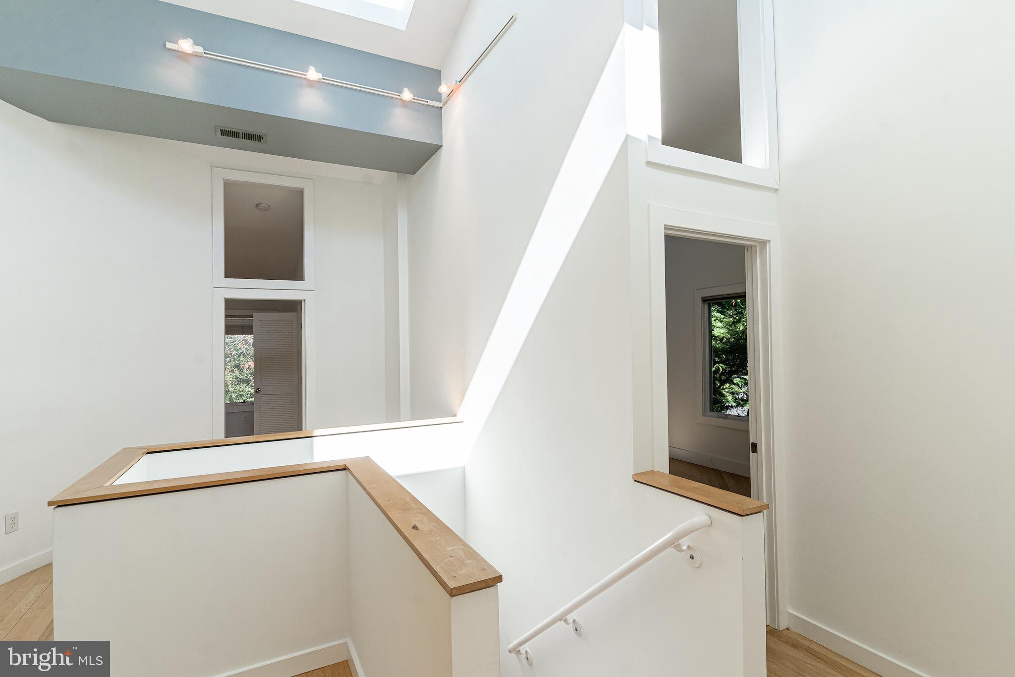 4523 Q Lane Northwest Washington, DC 20007 - Photo 24 of 55