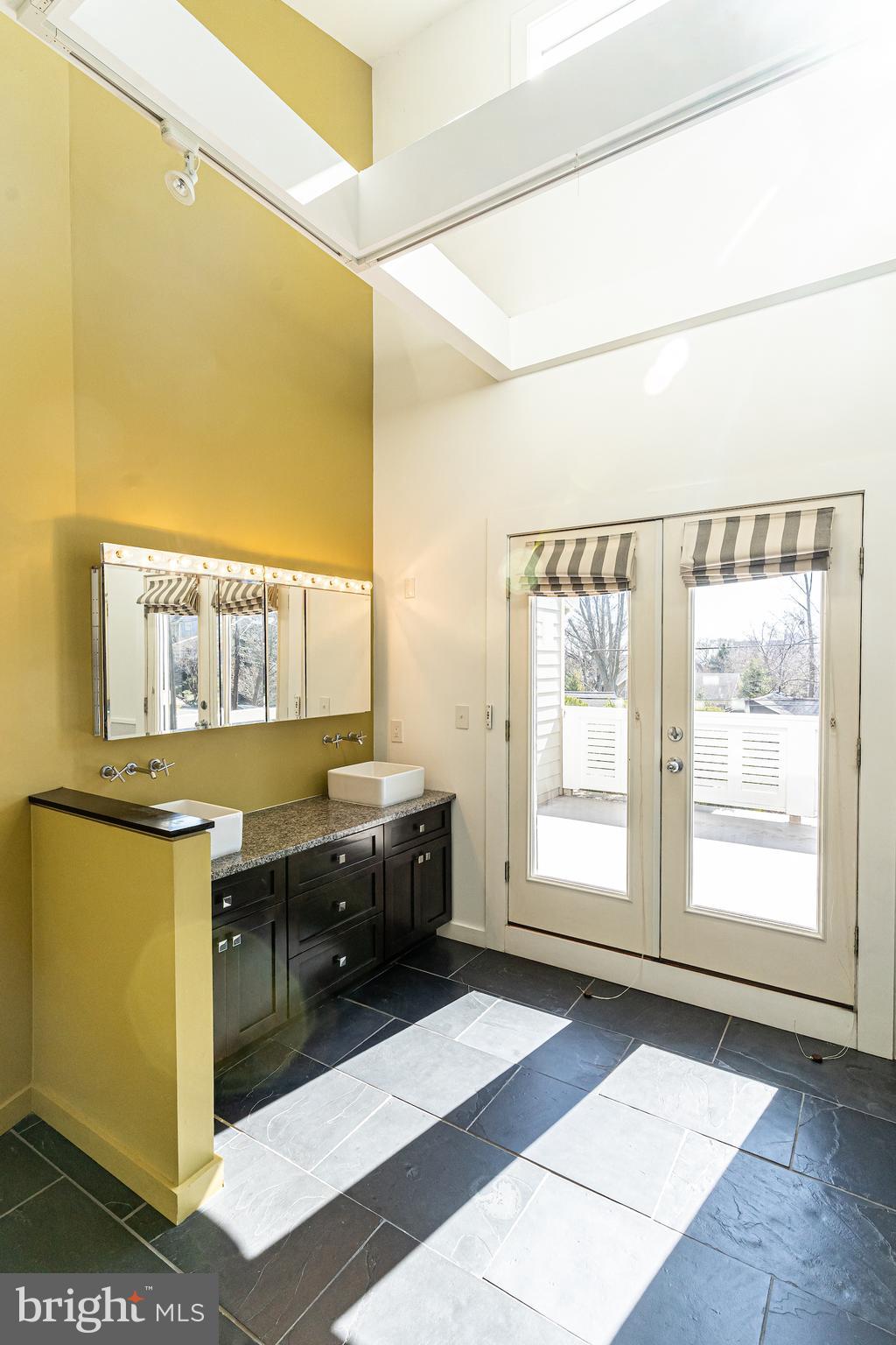 4523 Q Lane Northwest Washington, DC 20007 - Photo 32 of 55