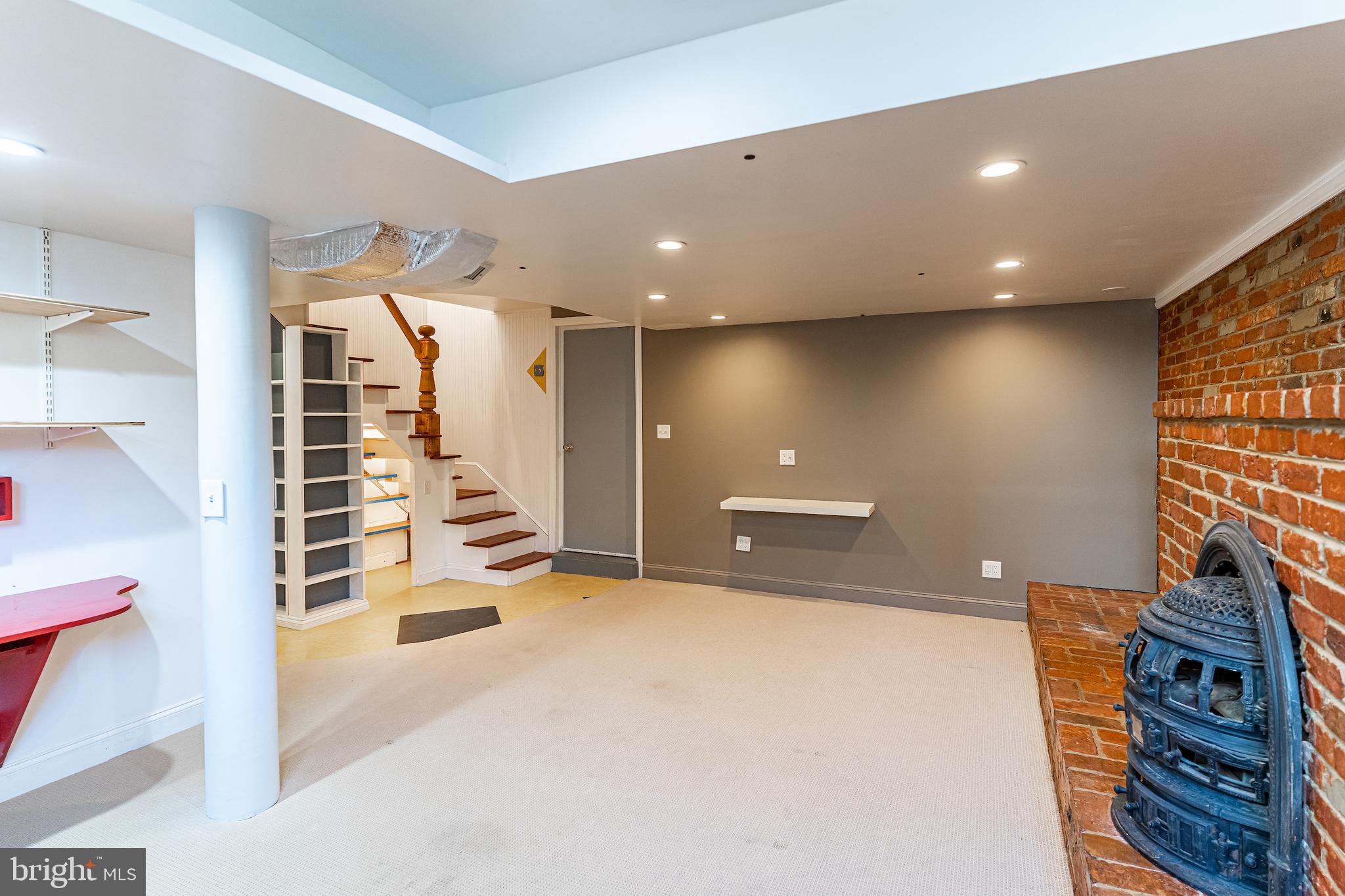 4523 Q Lane Northwest Washington, DC 20007 - Photo 51 of 55 This can be opened up into the extra studio space