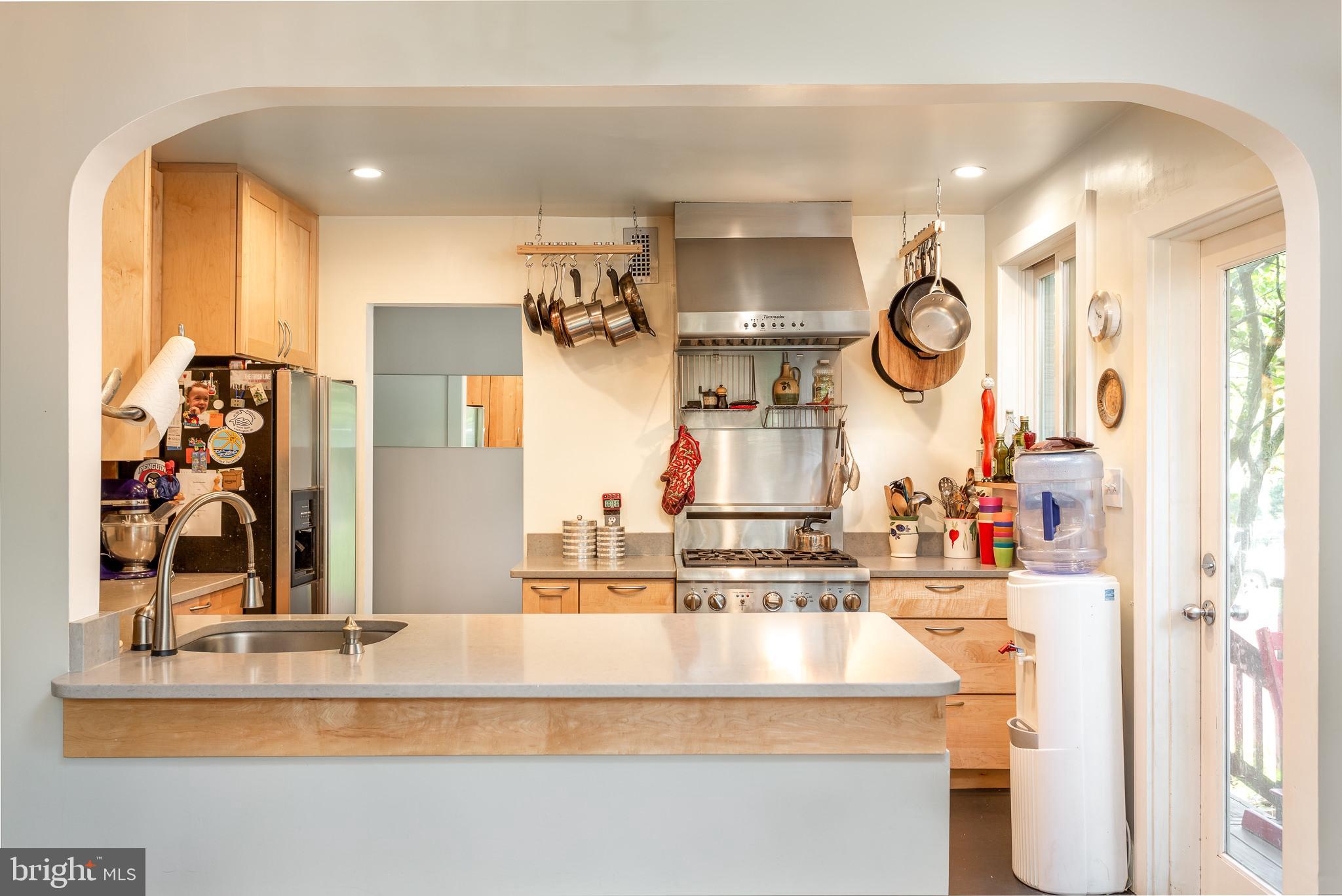 4523 Q Lane Northwest Washington, DC 20007 - Photo 10 of 55