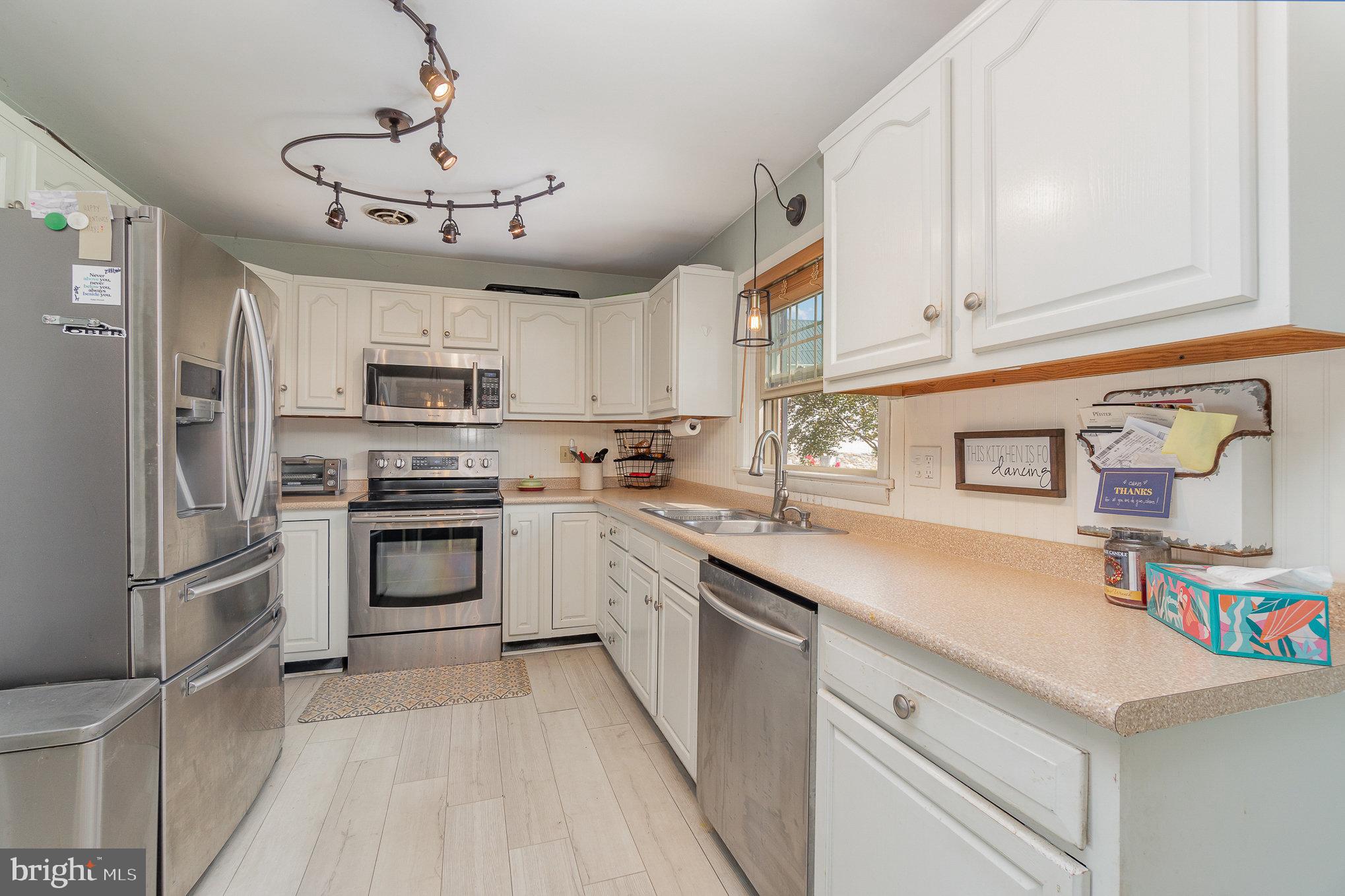 1424 Donegal Springs Road Mount Joy, PA 17552 - Photo 10 of 29 Gallery Image 10