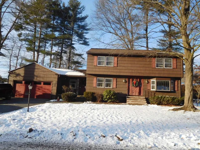 $574,900 | 17 Garrison Road, Salem, NH 03079