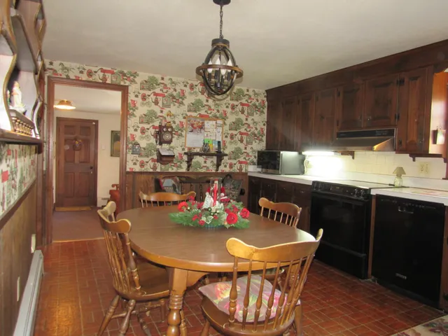 $574,900 | 17 Garrison Road, Salem, NH 03079