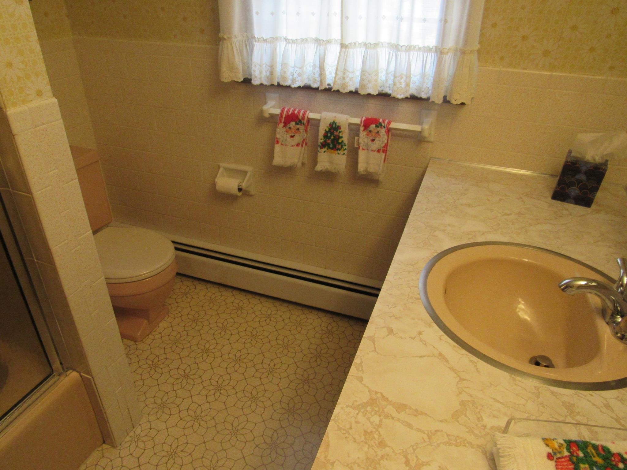 17 Garrison Road Salem, NH 03079 - Photo 21 of 41