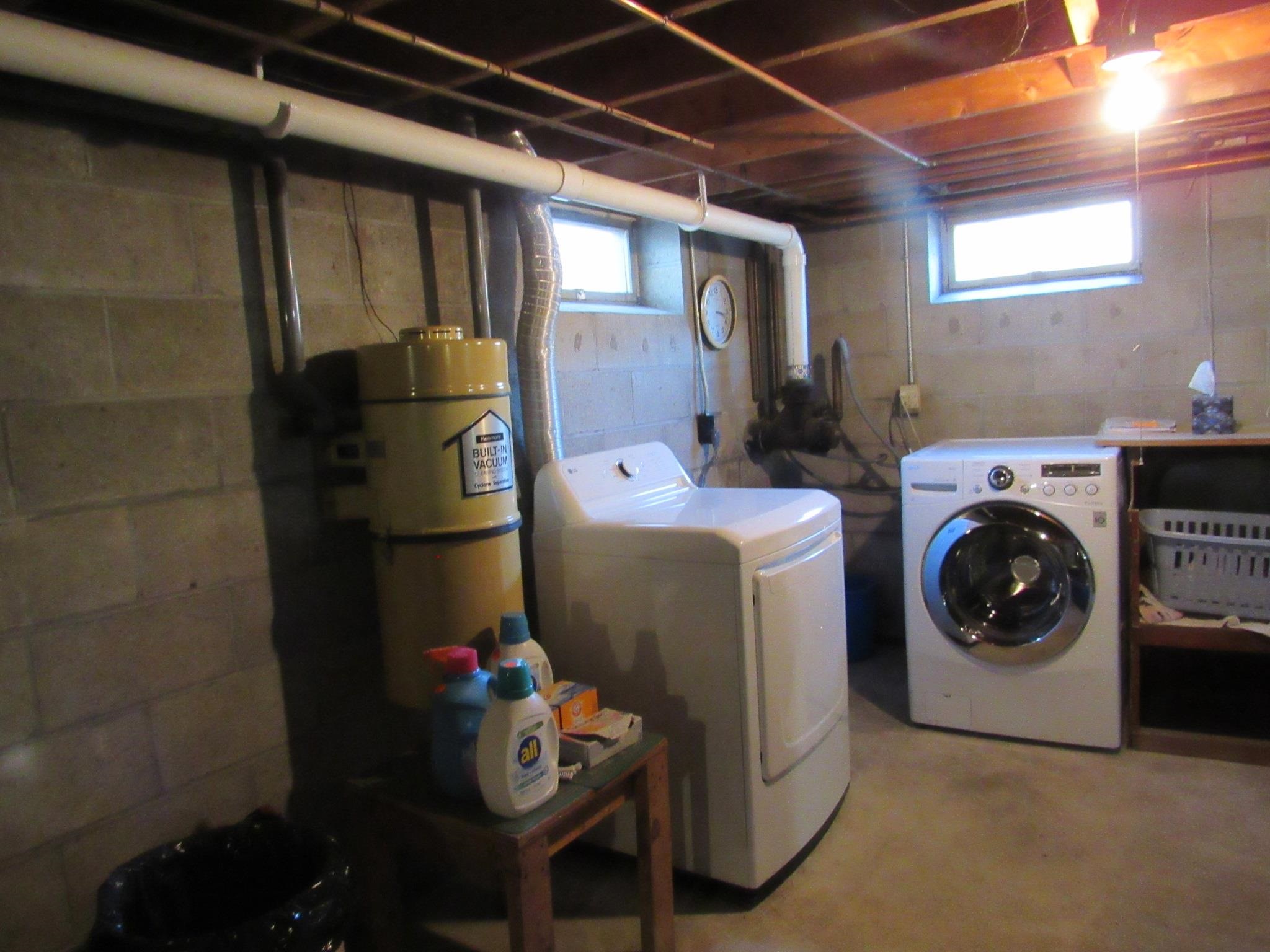 17 Garrison Road Salem, NH 03079 - Photo 28 of 41