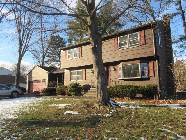 $574,900 | 17 Garrison Road, Salem, NH 03079