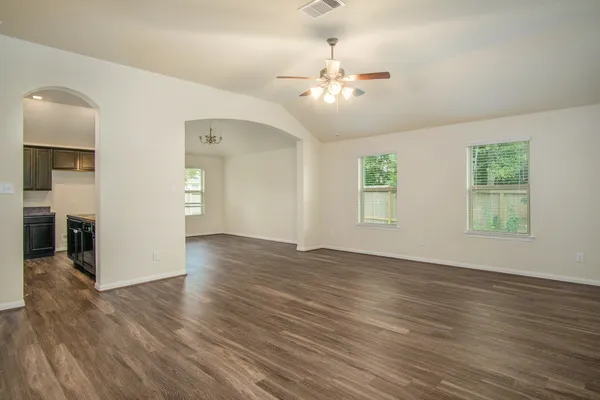 $1,950 | 13006 Lazy Lane, Willis, TX 77318