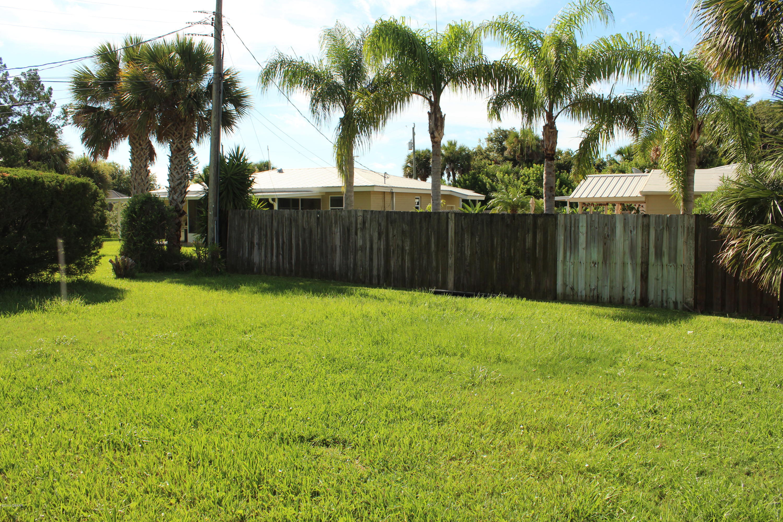 2 Sandusky Road South Daytona, FL 32119 - Photo 3 of 16 IMG_1186