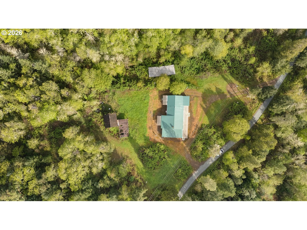 181 Oak Hollow Road Riddle, OR 97469 - Photo 22 of 27