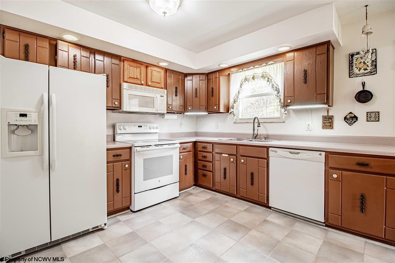 1017 Statler Run Road Fairview, WV 26570 - Photo 8 of 26 Gallery Image 8