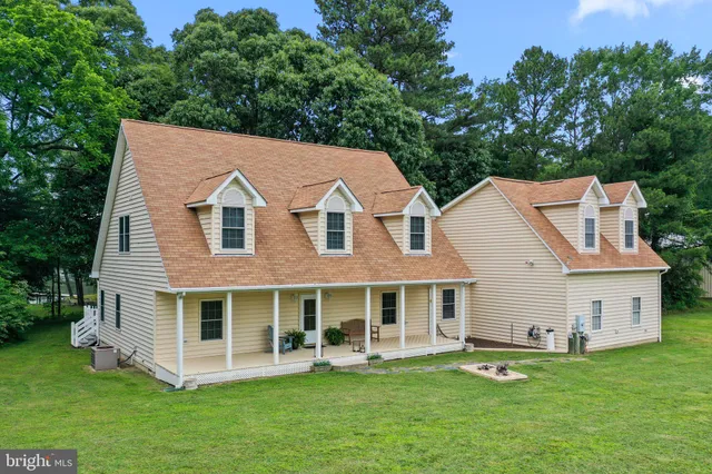 $695,000 | 367 Edgewater Lane, Montross, VA 22520