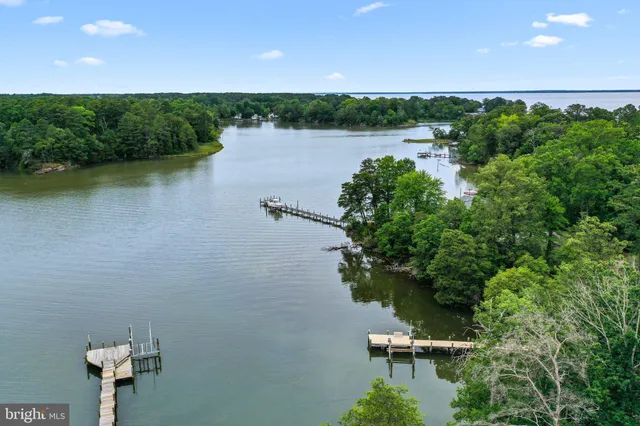 $695,000 | 367 Edgewater Lane, Montross, VA 22520