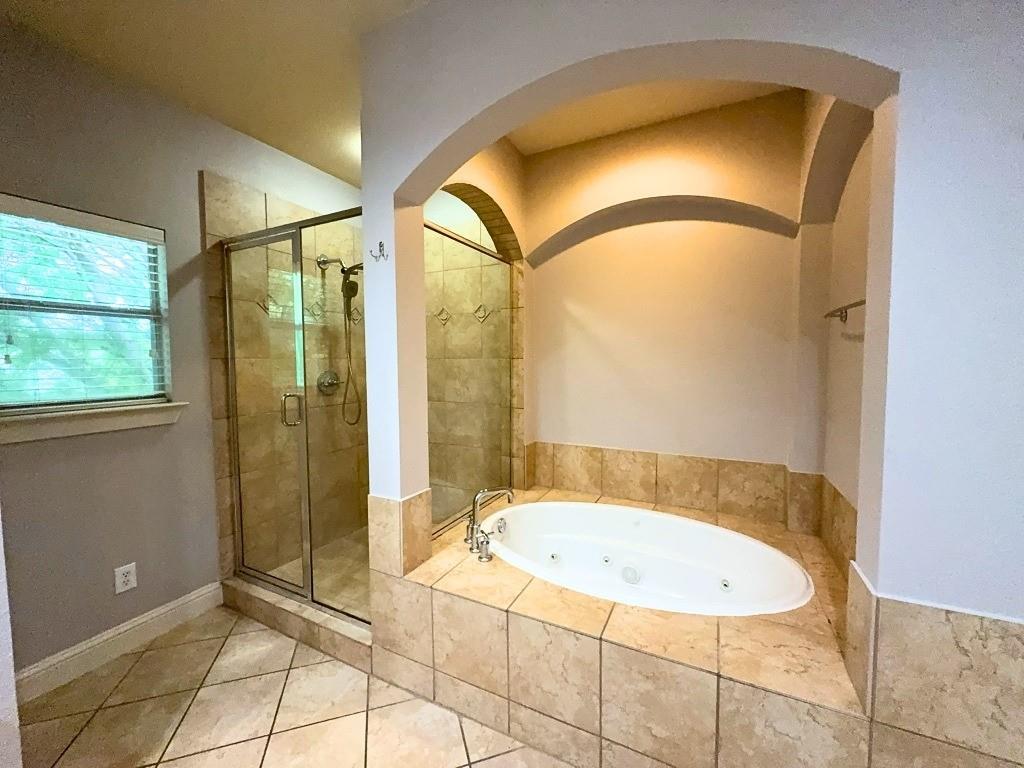 4317 Cedar Springs Road, Unit E Dallas, TX 75219 - Photo 17 of 27