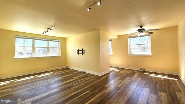 $2,100 | 2806 Ryerson Place, Philadelphia, PA 19114