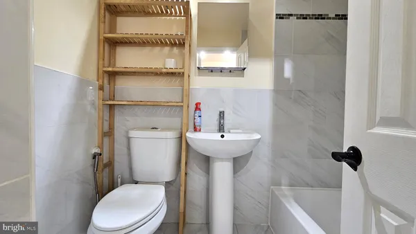 $2,100 | 2806 Ryerson Place, Philadelphia, PA 19114