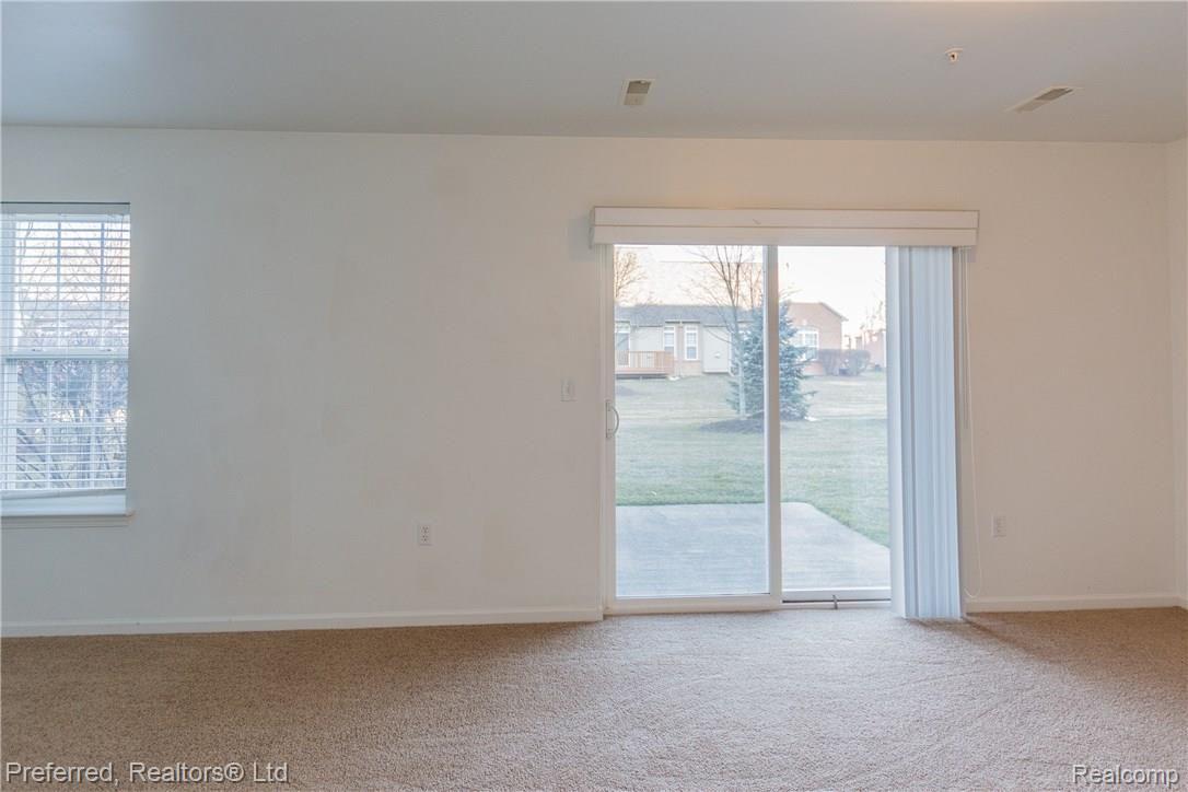 598 Cherry Orchard Road Canton, MI 48188 - Photo 22 of 29 DSC_6120.jpg