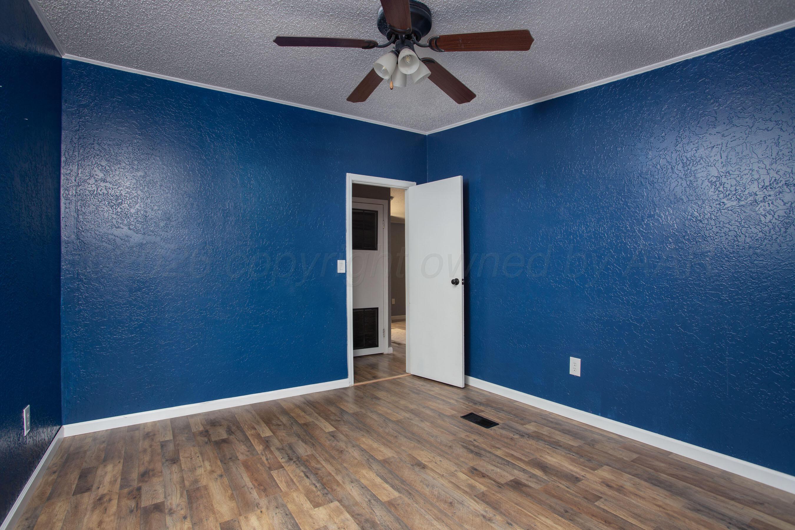 9707 Strawman Trail Amarillo, TX 79108 - Photo 19 of 32 Bedroom 3