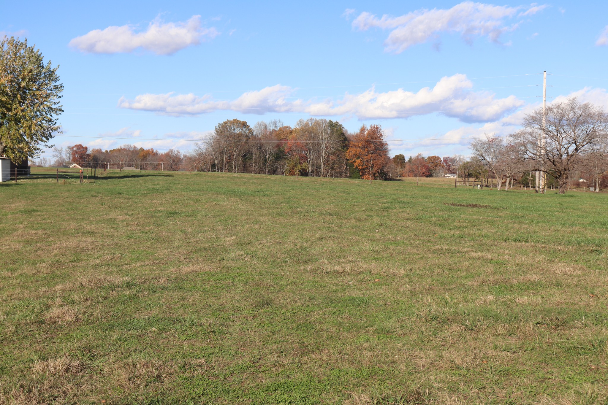 10 Union Camp Road Lafayette, TN 37083 - Photo 16 of 17 a view of an ocean and a city