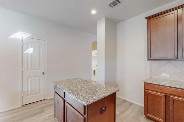 $2,550 | 4728 Meadow Green Trail, Fort Worth, TX 76244