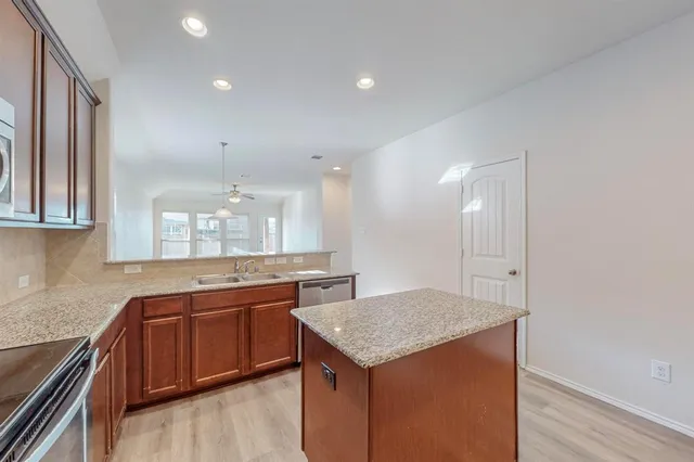 $2,550 | 4728 Meadow Green Trail, Fort Worth, TX 76244