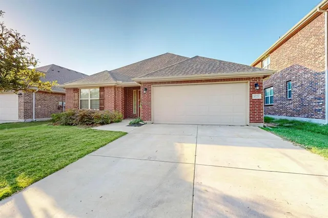 $2,550 | 4728 Meadow Green Trail, Fort Worth, TX 76244