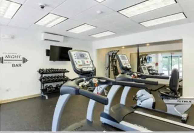 $3,100 | 7 Stonehill Drive, Unit 1B, Stoneham, MA 02180