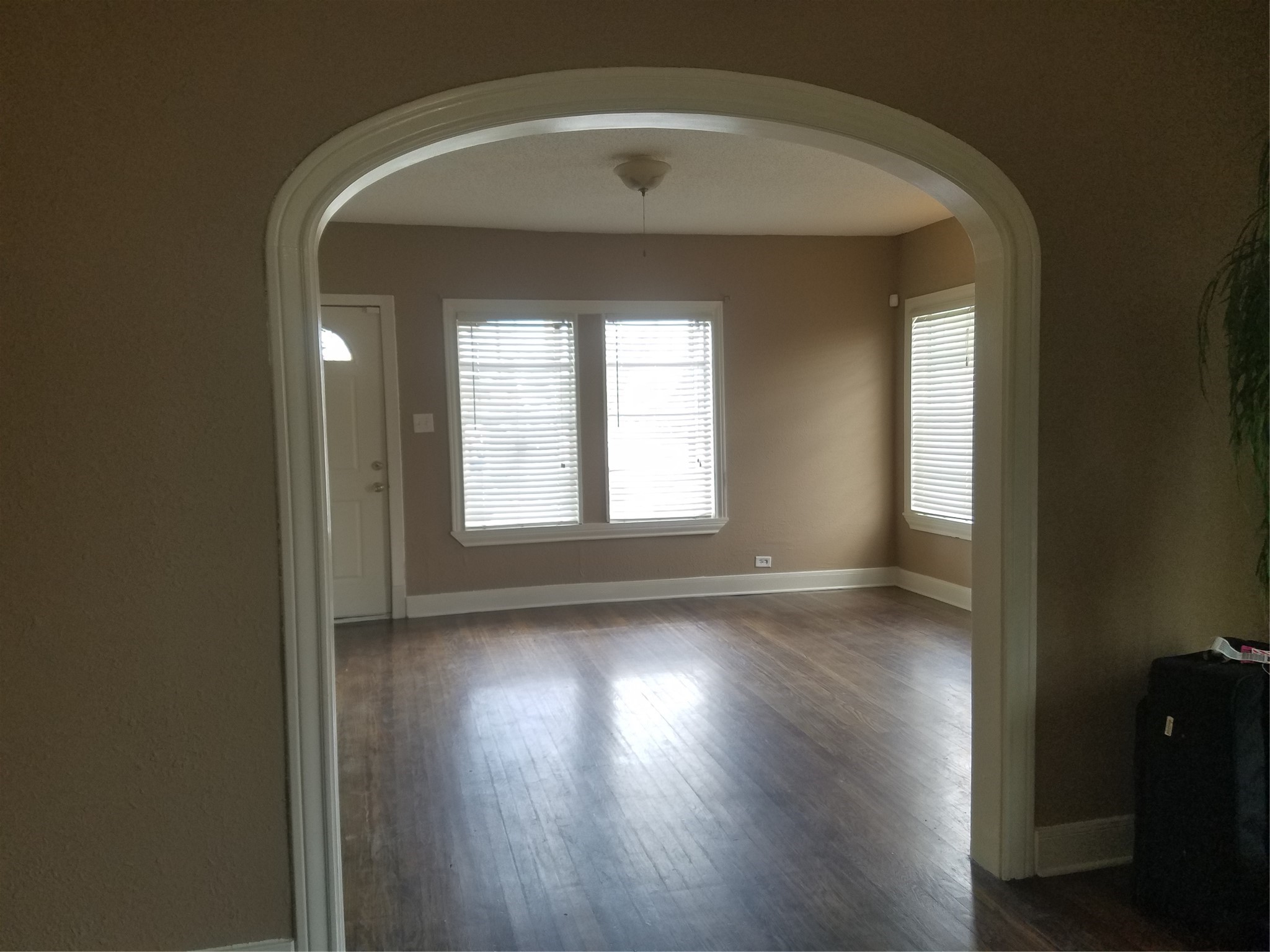 2601 Wheeler Avenue Houston, TX 77004 - Photo 22 of 47 2601 (downstairs) View of Formal Living from Formal Dining