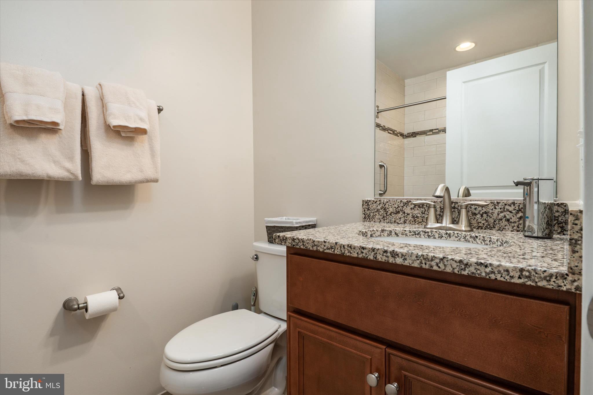 3108 Woodchuck Way Odenton, MD 21113 - Photo 20 of 51 Hall Full Bath with Deep Tub