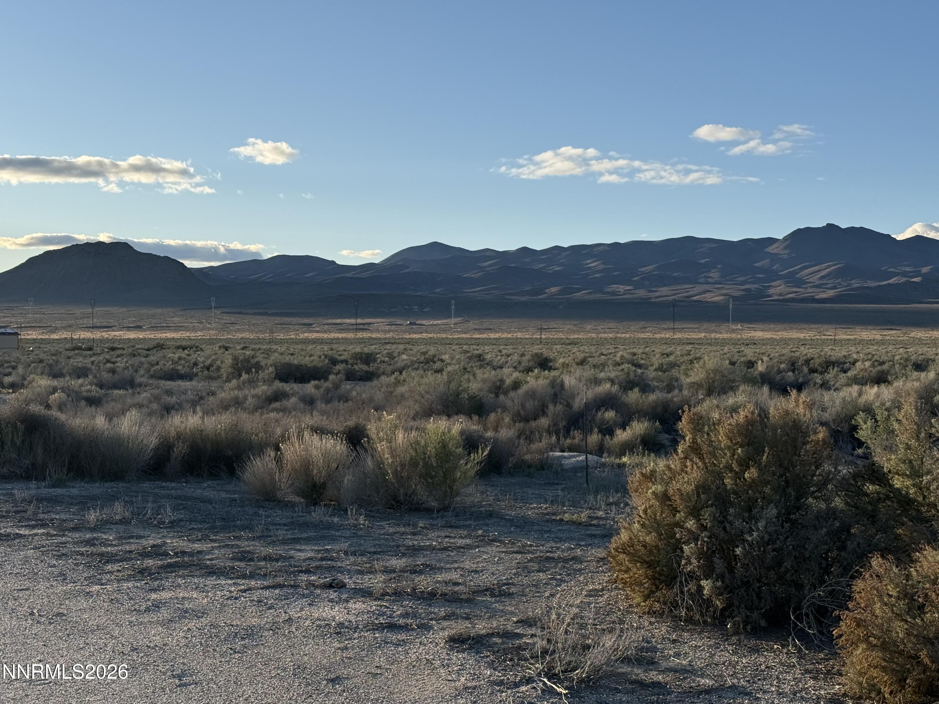 5105 North Meridian Road Lovelock, NV 89419 - Photo 3 of 6 a view of lake with mountain