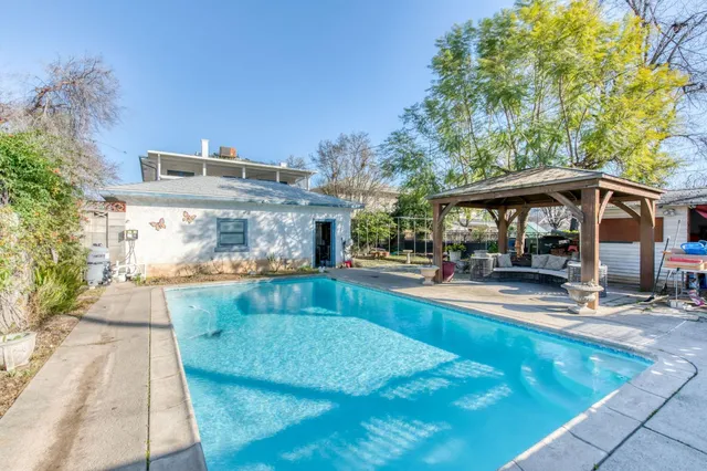 $550,000 | 845 North Van Ness Avenue, Fresno, CA 93728