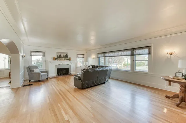 $550,000 | 845 North Van Ness Avenue, Fresno, CA 93728