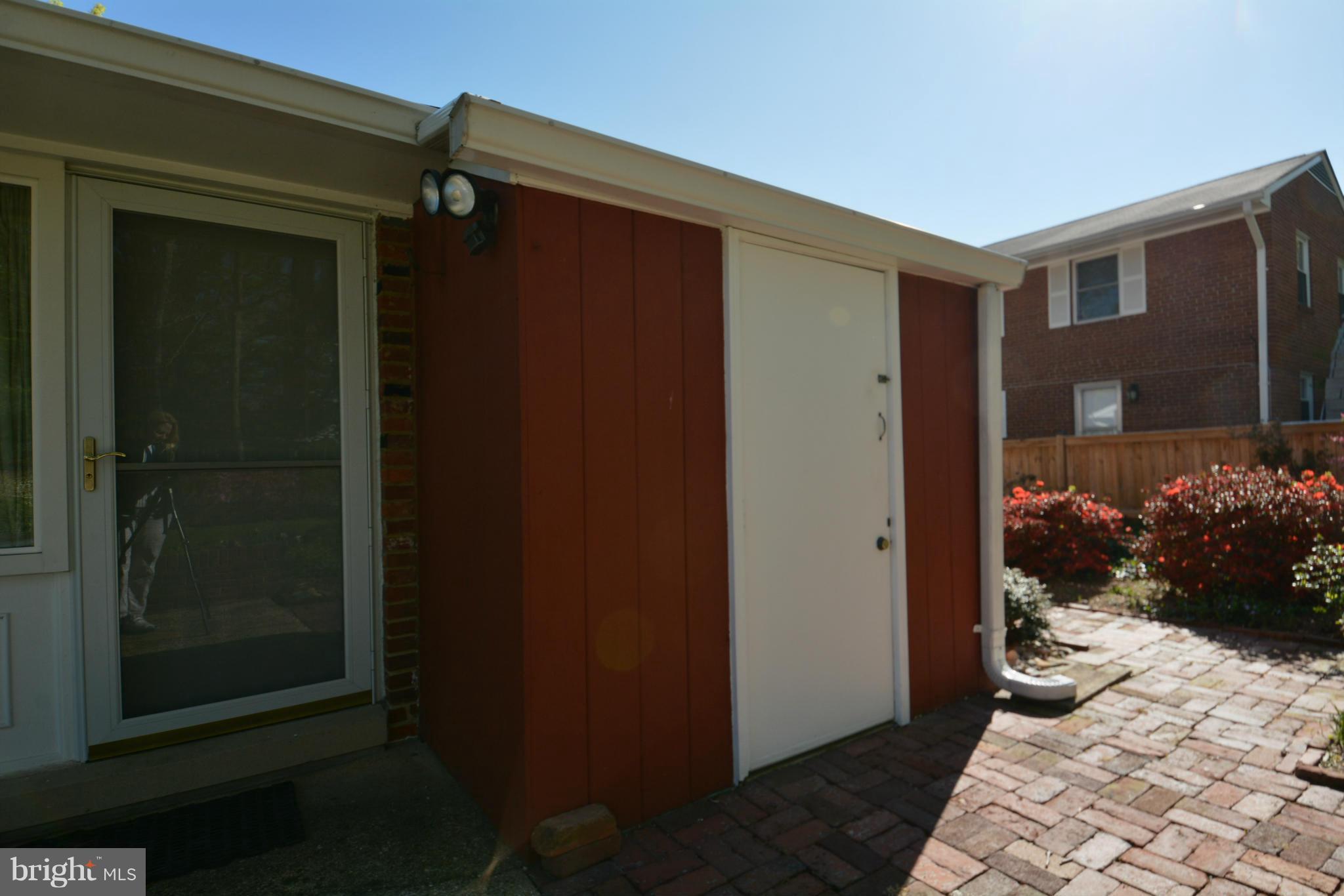 7515 Axton Street Springfield, VA 22151 - Photo 27 of 30 Exterior (General)