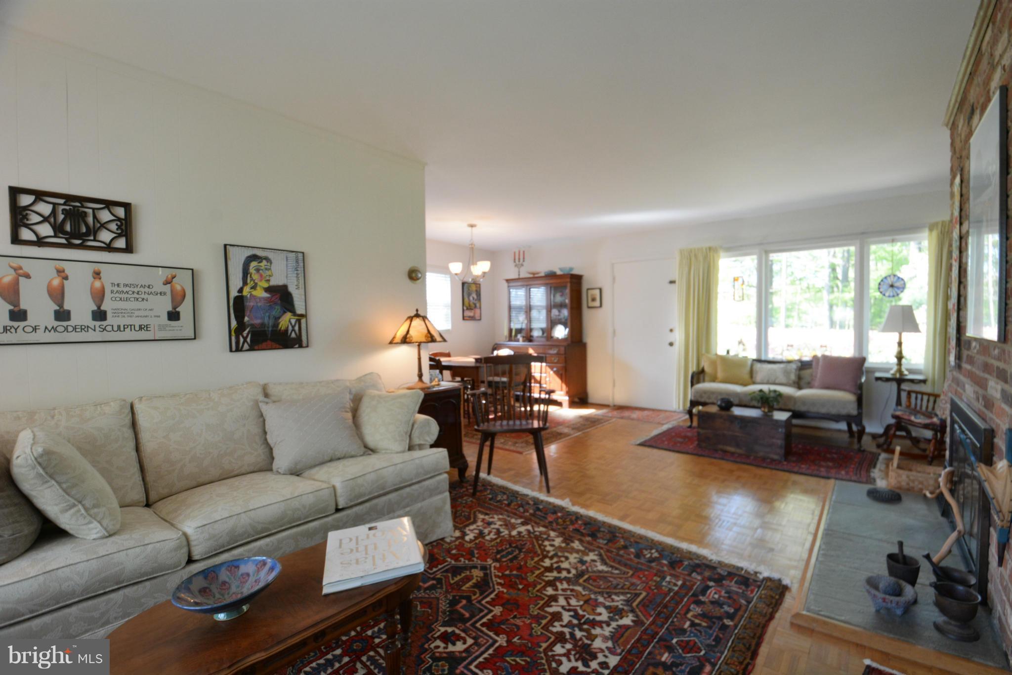 7515 Axton Street Springfield, VA 22151 - Photo 5 of 30 Living Room