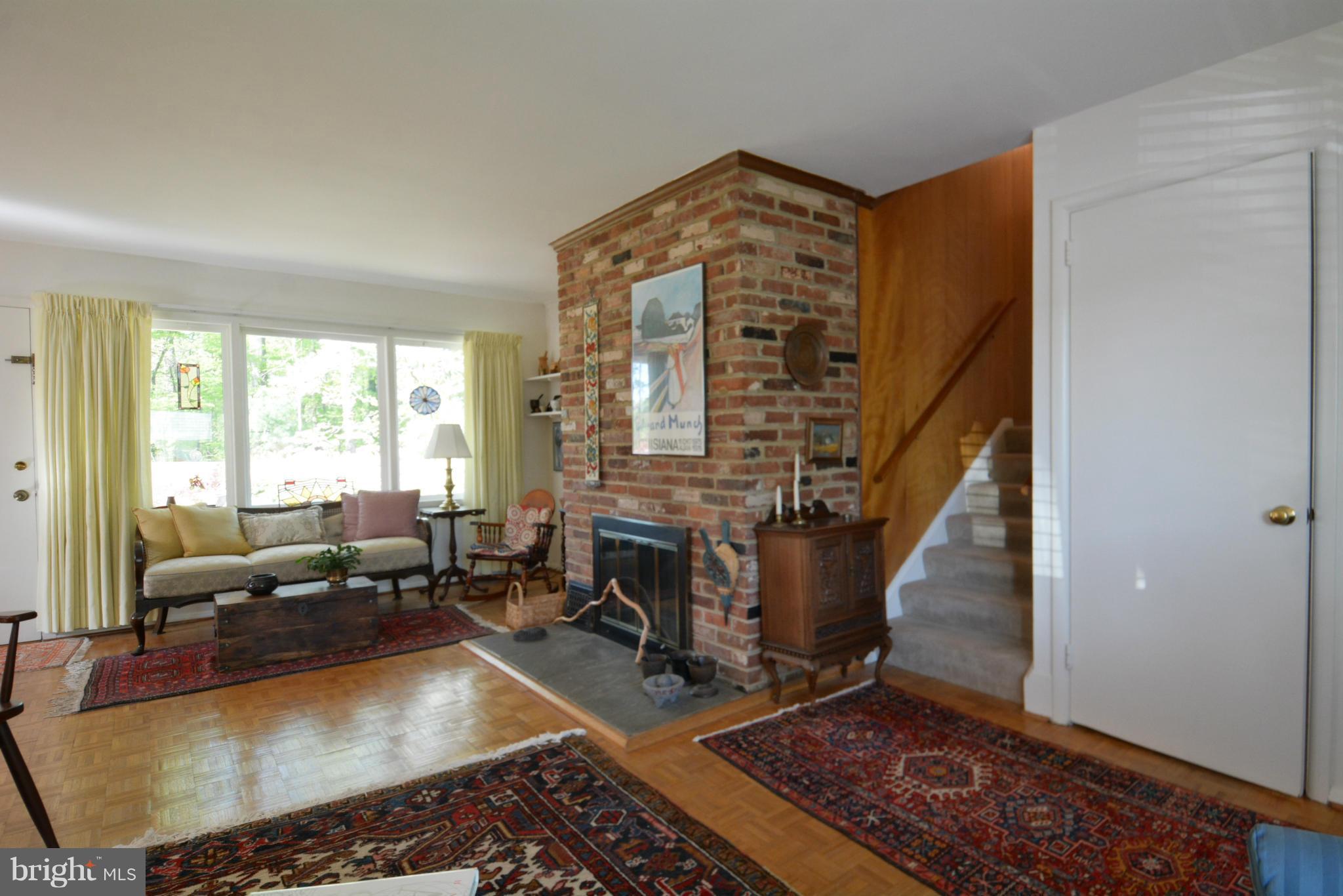 7515 Axton Street Springfield, VA 22151 - Photo 6 of 30 Living Room