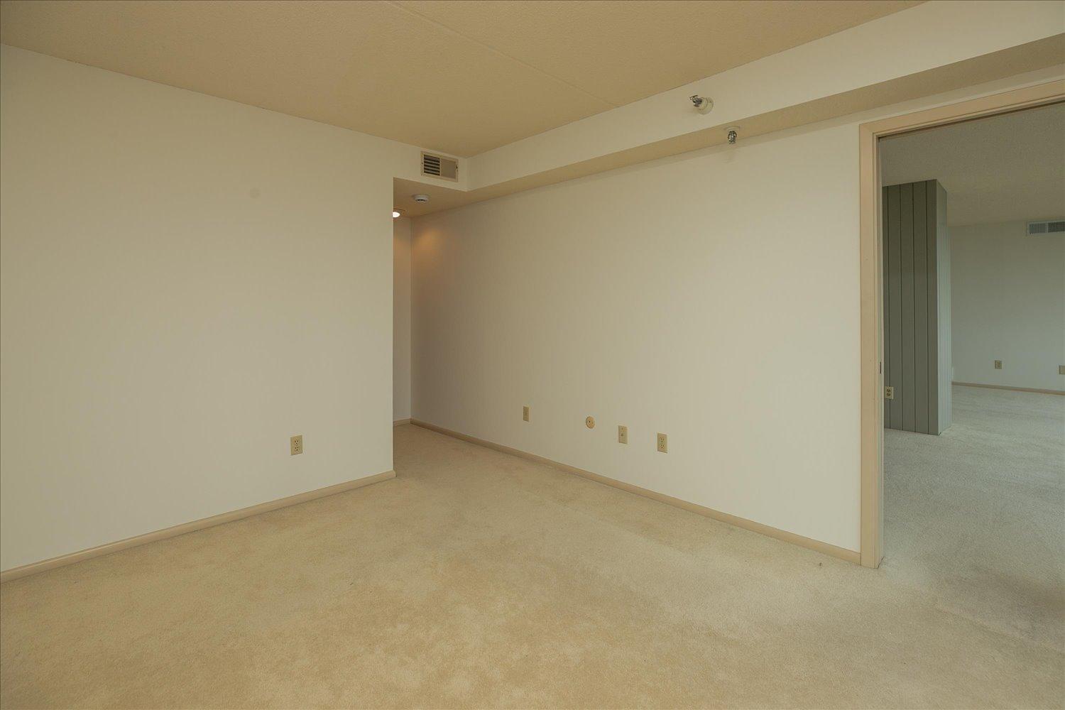 600 4th Street Southwest, Unit 605 Rochester, MN 55902 - Photo 25 of 37