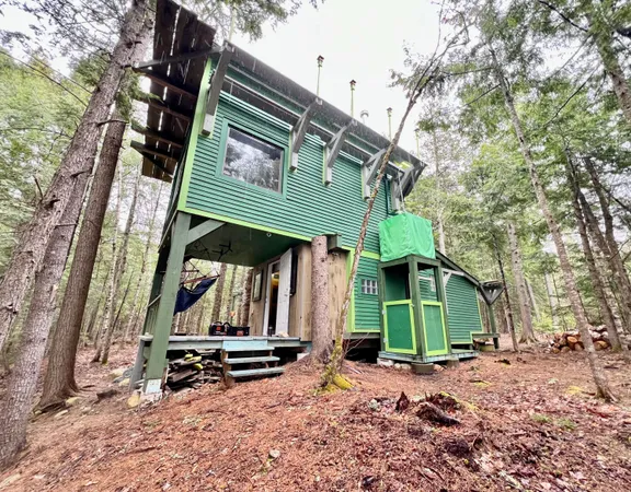 $89,900 | 10 Angel Lane, Medford, ME 04463